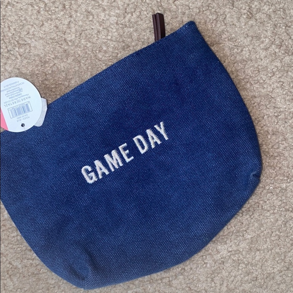 Game day pouch / cosmetic bag